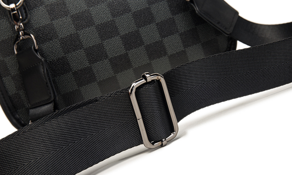 กระเป๋าสะพายข้างรีโทรลายสกอต