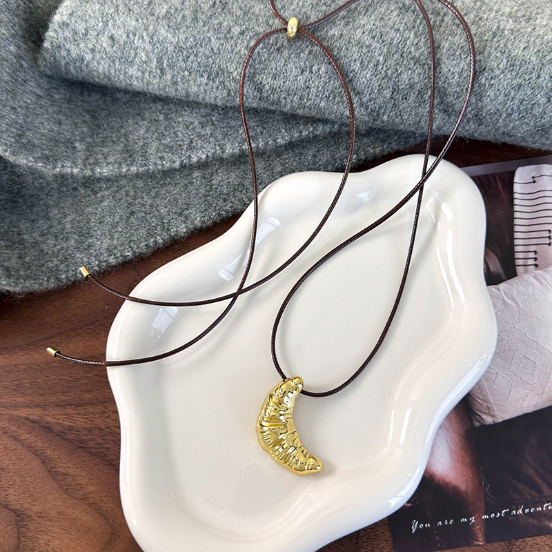 Metalowy Naszyjnik Croissant