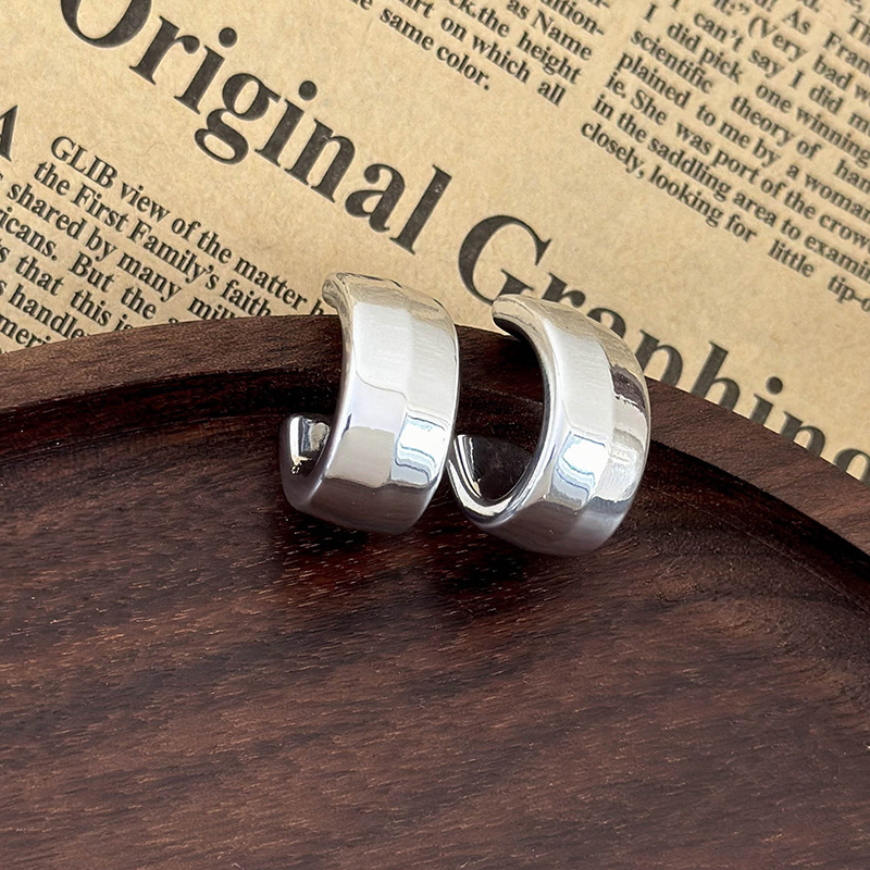 지오메트릭 플라스틱 귀걸이