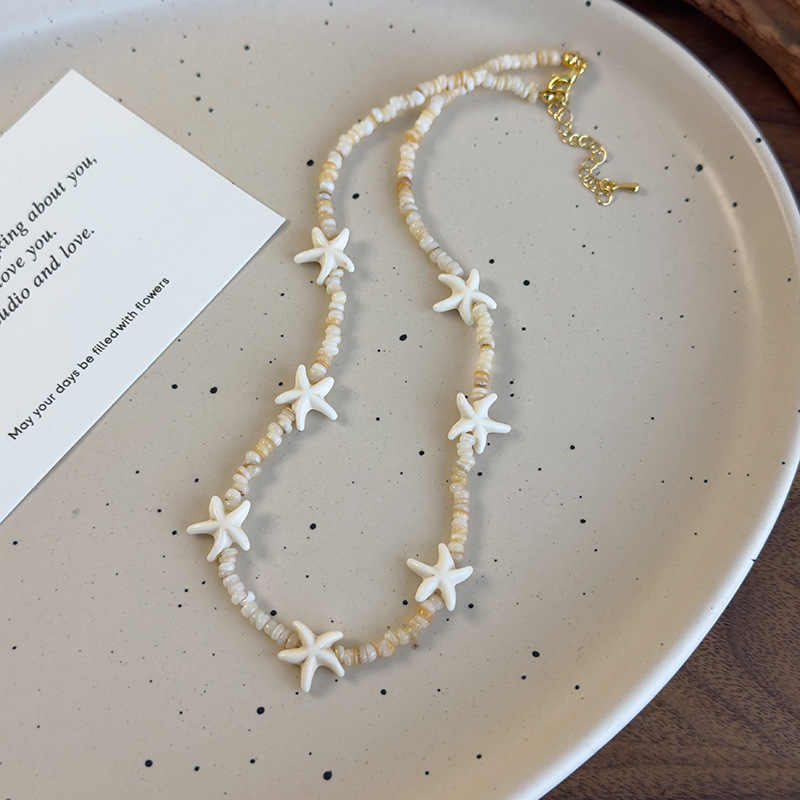 Намисто з намистинами морської зірки