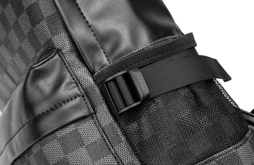 กระเป๋าเป้ลายสก๊อตผู้ชาย