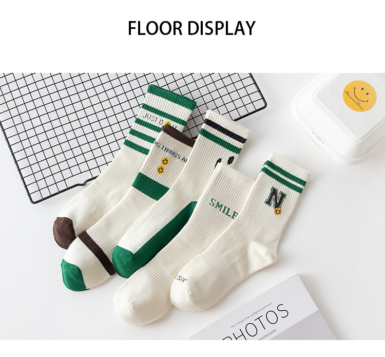 ถุงเท้าผู้หญิง Mid-Calf