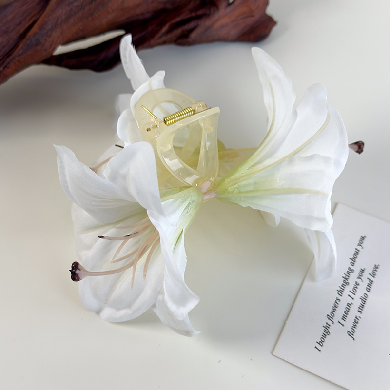Lily Flower Hair Clip