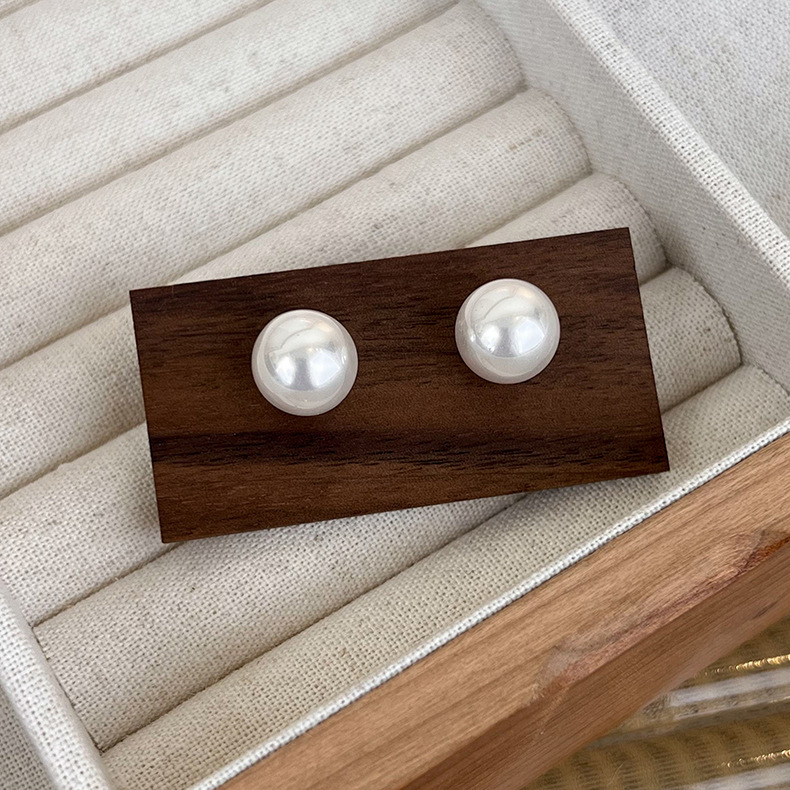 모조 진주 스터드 귀걸이