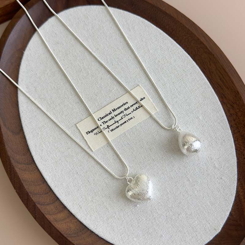 Срібна щітка Серце Намисто