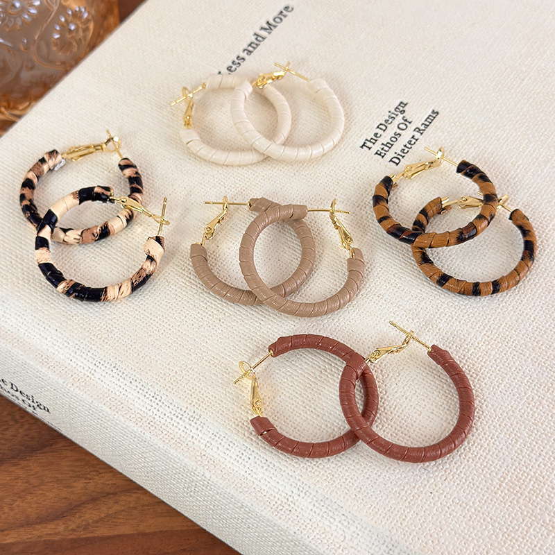 Brincos Argola com Couro