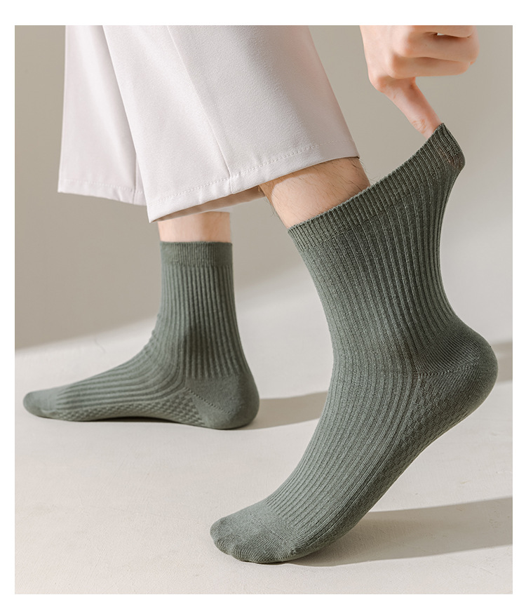 Meias Esportivas Cano Médio com Costura Dupla