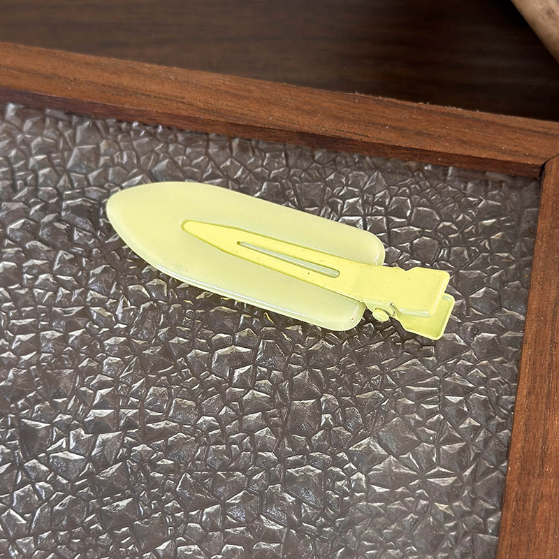 Barrettes Bec de Canard Couleur Gel Mat