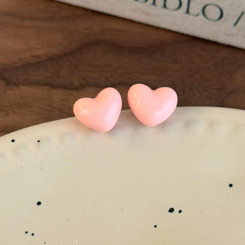 하트 모양 귀걸이