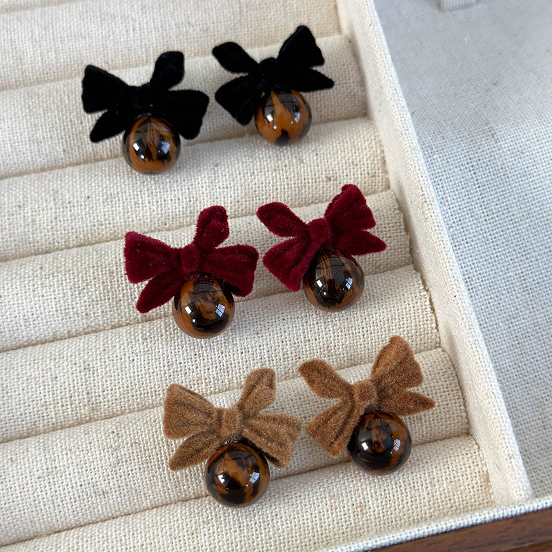 レオパードプリントボールイヤスタッド