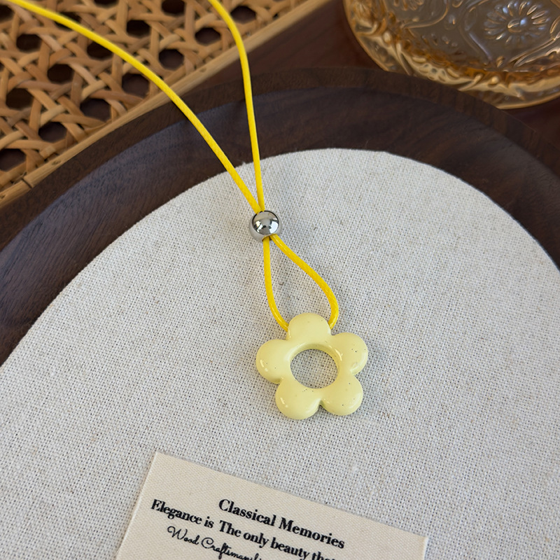 Flower Wax Rope Necklace