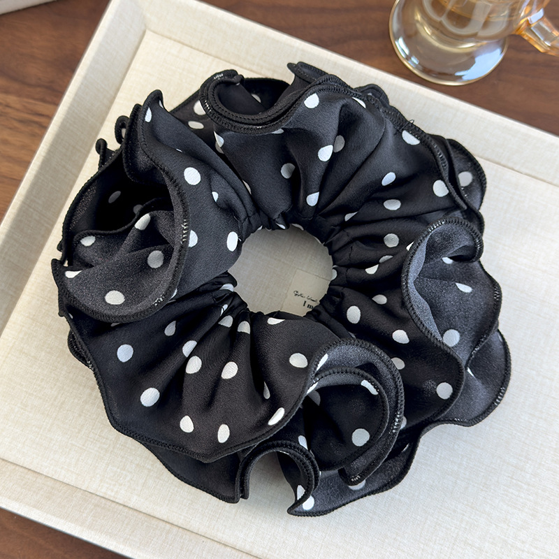 Czterowarstwowa Scrunchie w Kropki