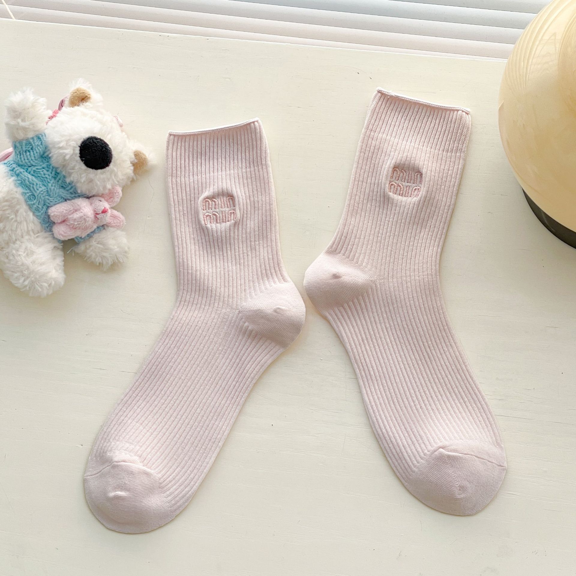 Meias Scrunch com Bordado de Letras