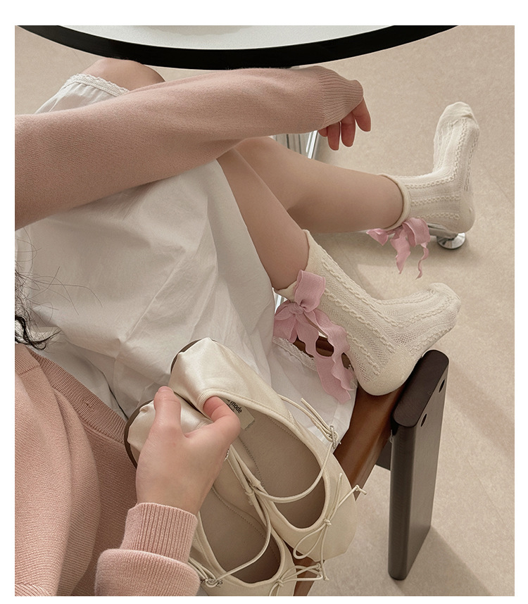 ถุงเท้ายาวครึ่งน่องผ้าฝ้ายแบบ Scrunch