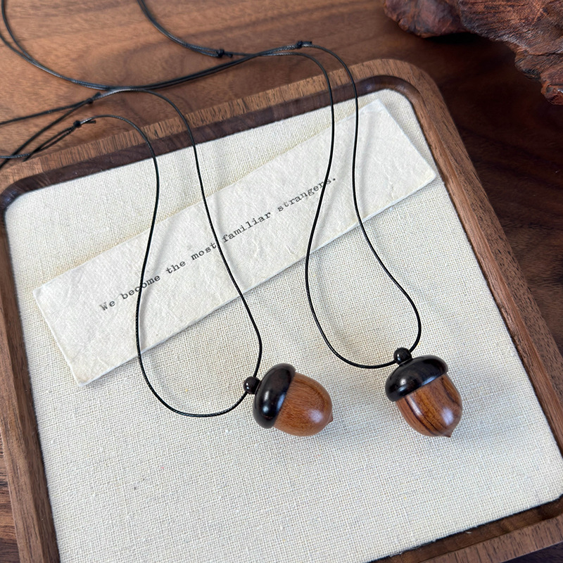 Dây chuyền mặt dây gỗ sồi