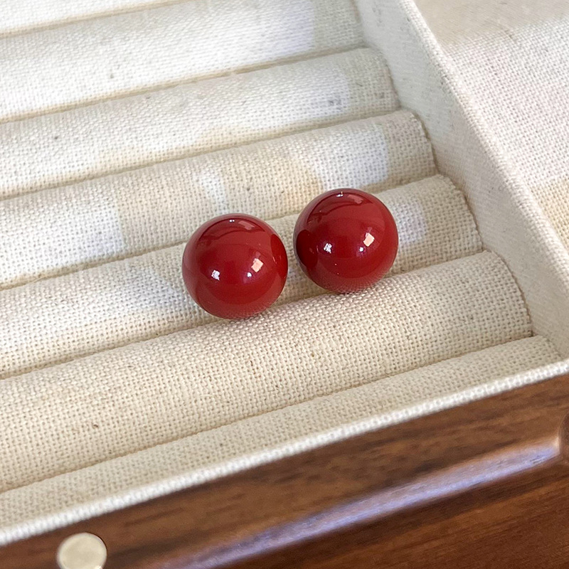 버건디 레진 볼 귀걸이