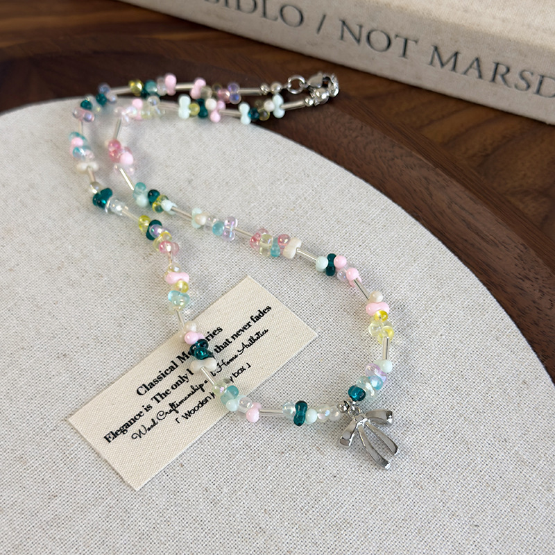 Кольорове Намисто з Геометричними Намистинами з Смоли