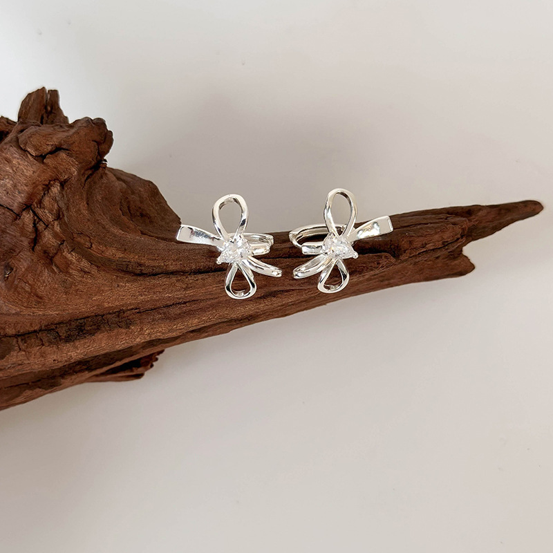 Кліпс для Вух Бантик з Цирконом