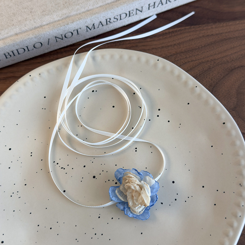 Квітковий кокер зі шнурком