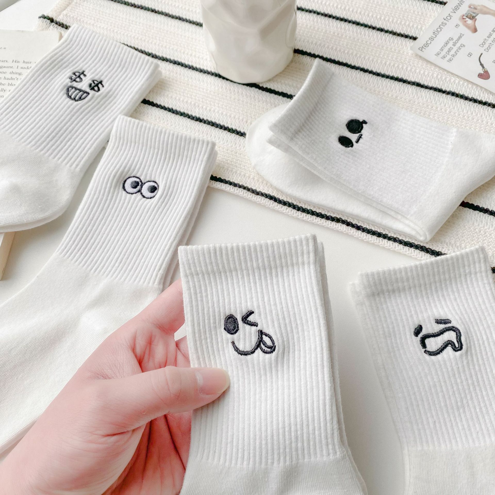 Meias Bordadas Divertidas