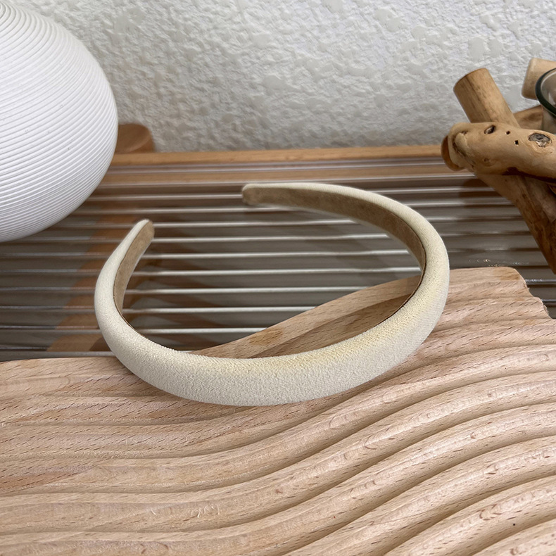 Diadema Fina de Terciopelo Vintage