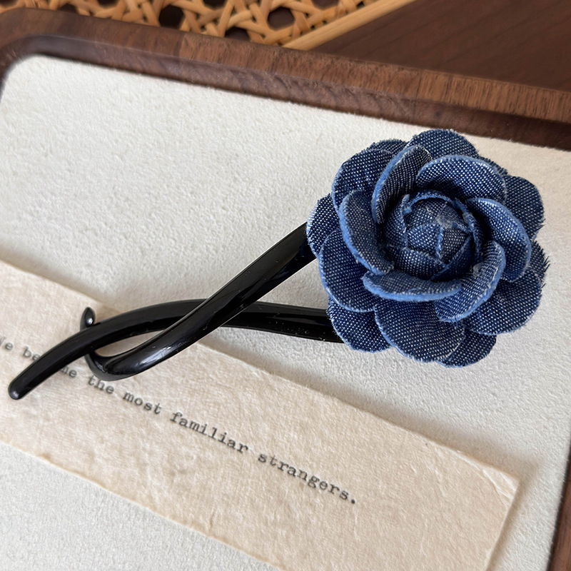 Grampo de Cabelo Twist Flor de Jeans