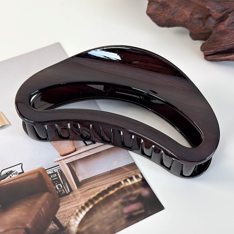 Půlměsícová Drápková Spona