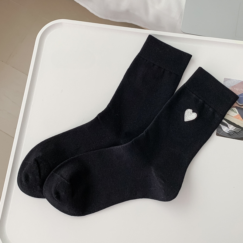 Meias Tornozelo com Coração Bordado