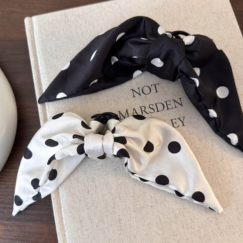 Grampo de Cabelo de Bolinhas com Laço