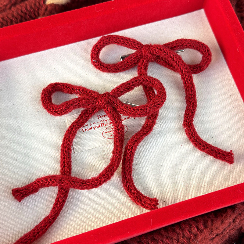 Pinza de Pelo con Lazo Rojo