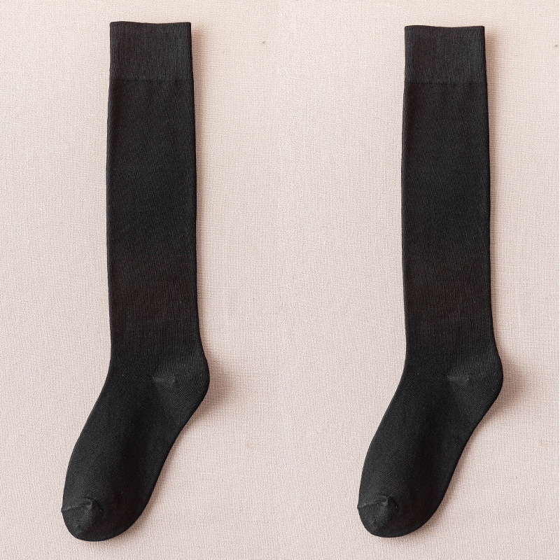 Meias Femininas de Cano Médio e Cano Alto