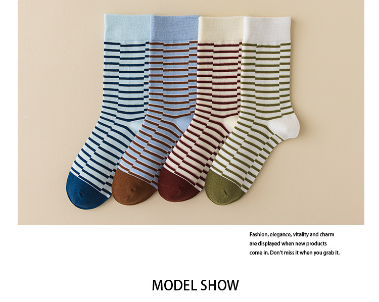 Meias Cano Médio Listradas para Mulher