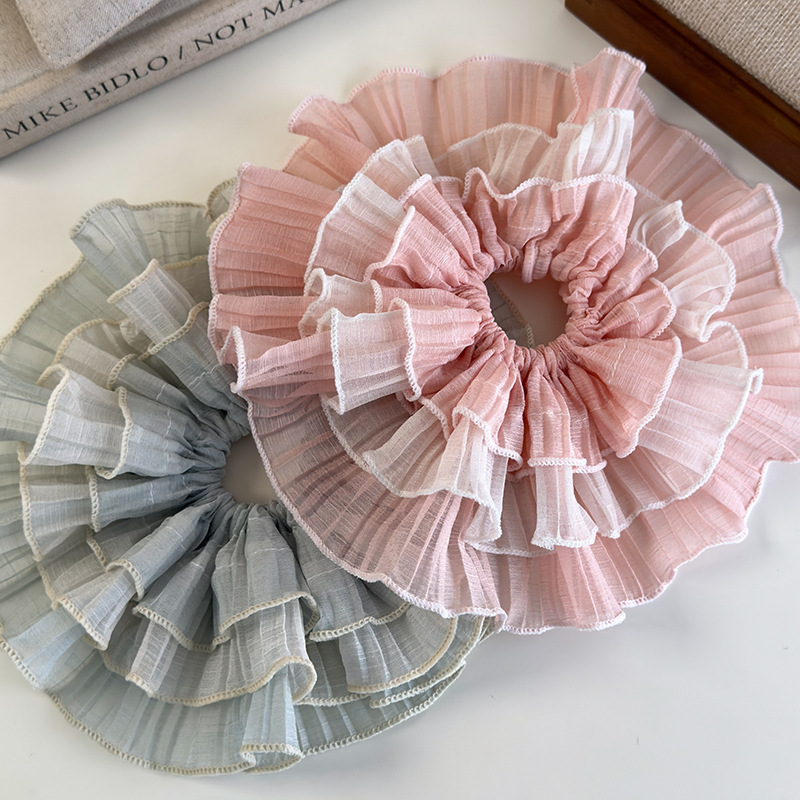 Gumka z Falbankową Koronką