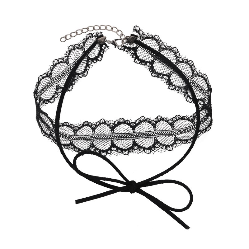 Чорний мереживний чокер з бантом