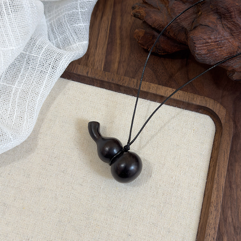 Leren Koord Ketting met Houten Kalebas