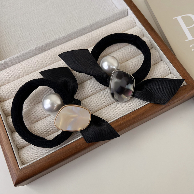 Elástico de Cabelo com Laço de Pérola