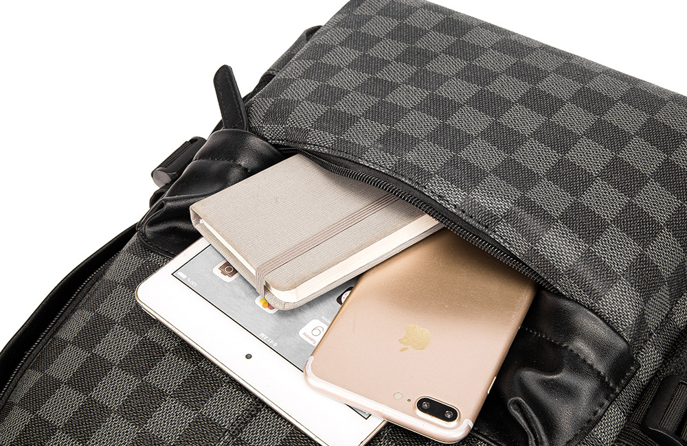 กระเป๋าเป้ลายสก๊อตผู้ชาย