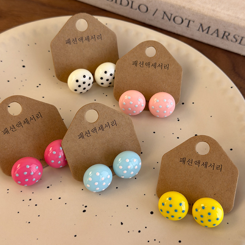 버섯 스터드 귀걸이