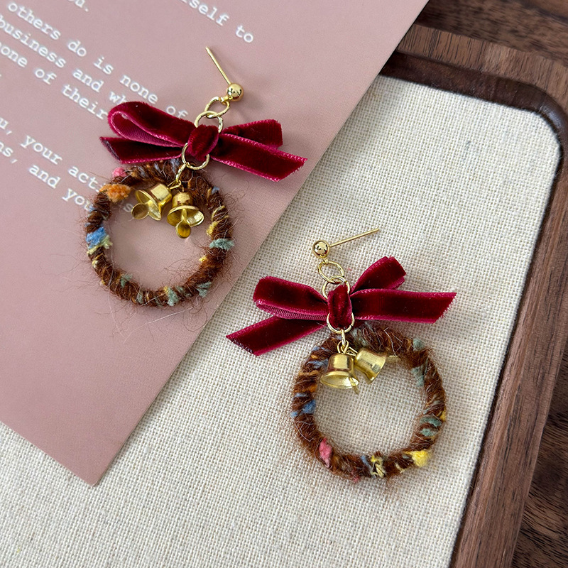 Πλεκτά σκουλαρίκια με φιόγκους