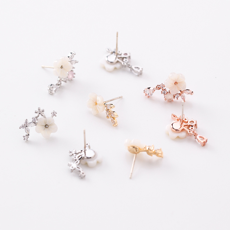 플로럴 이어 스터드