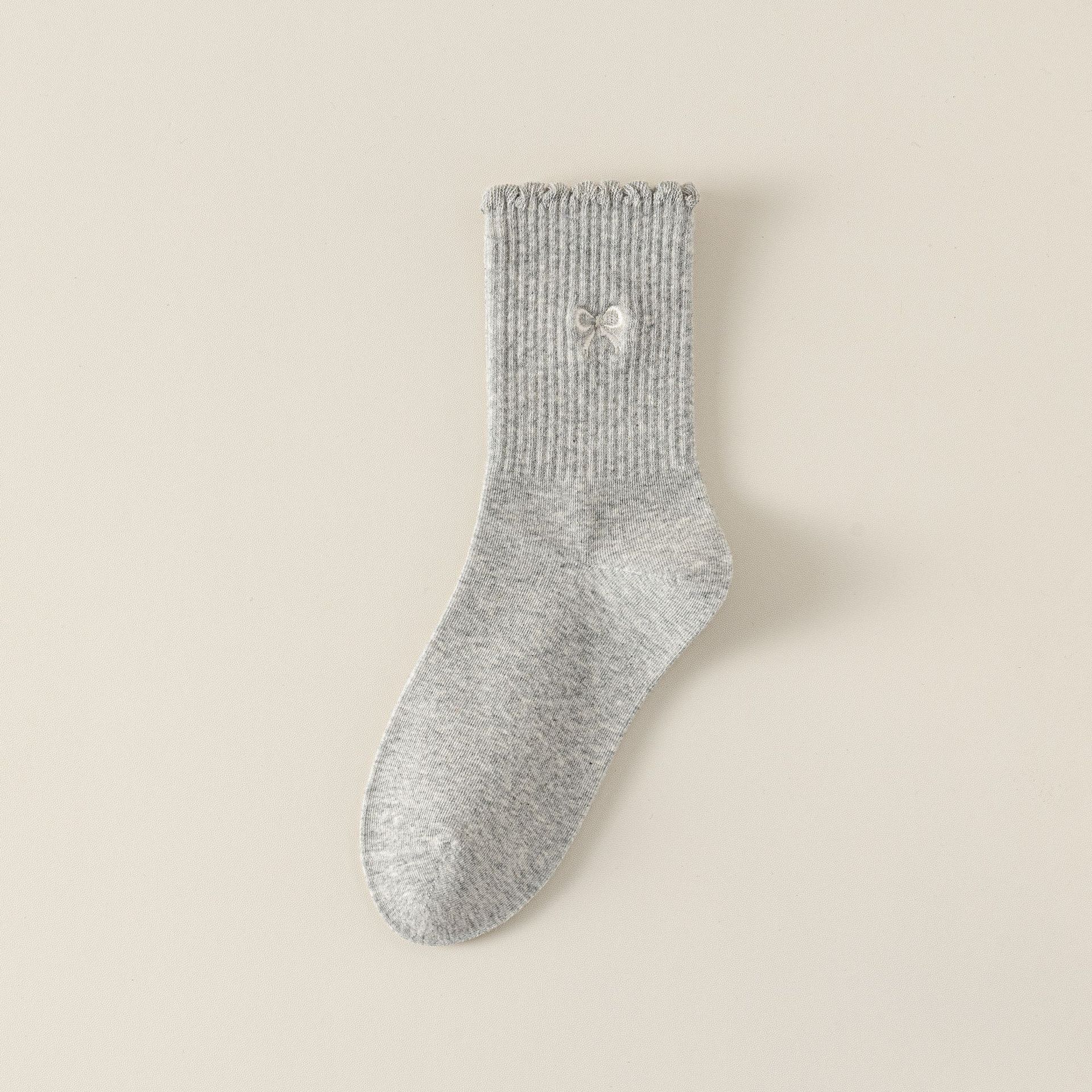 Meias Mid-Calf Femininas com Bordado de Laço e Bolinhas