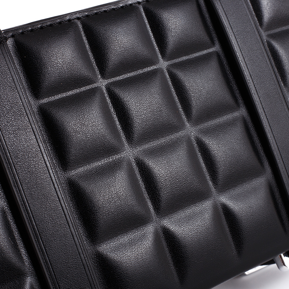 Heren Kruistas Box Model