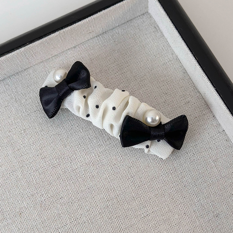 Scrunchies a Sponky do Vlasů s Tečkami