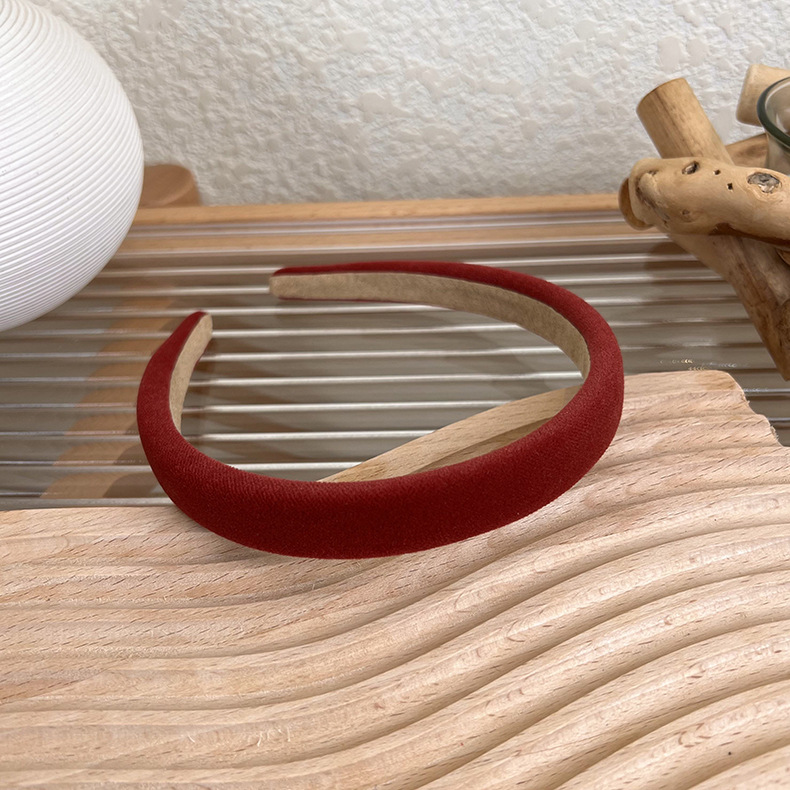 Diadema Fina de Terciopelo Vintage