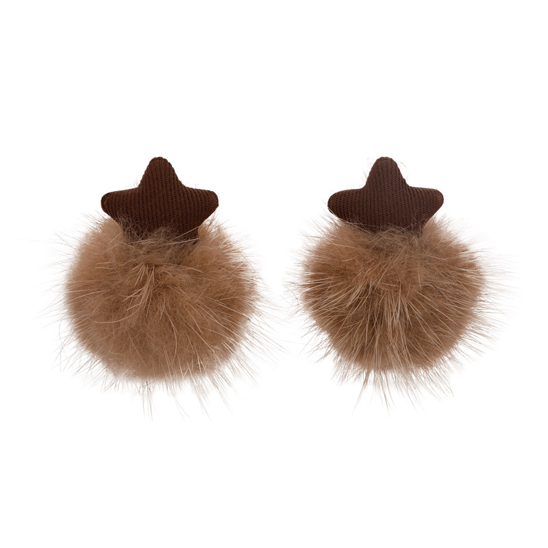 브라운 폼폼 귀걸이