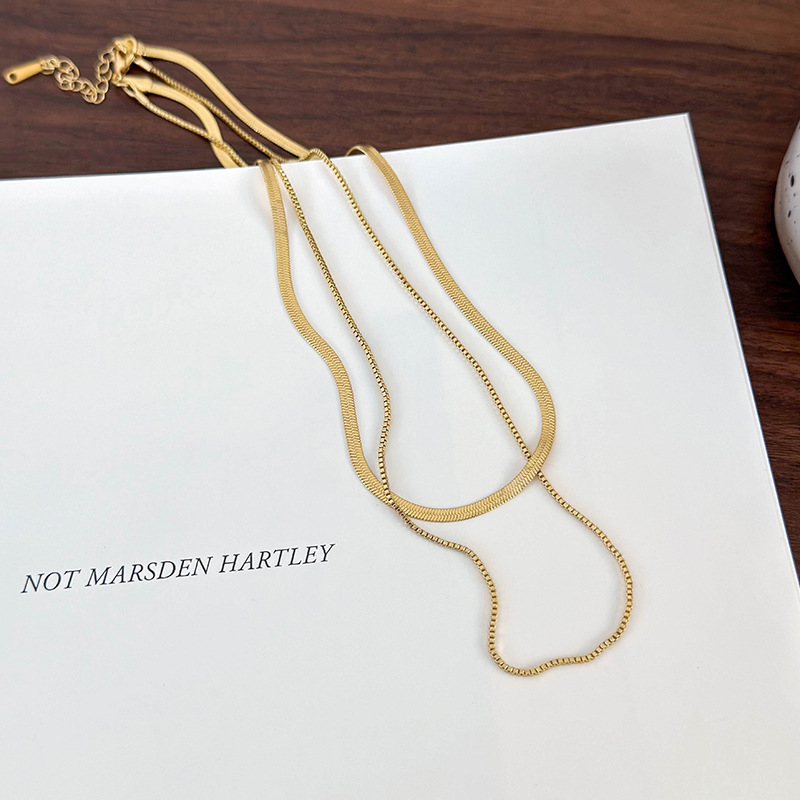 Collier Ras de Cou Double Couche Chaîne Serpent