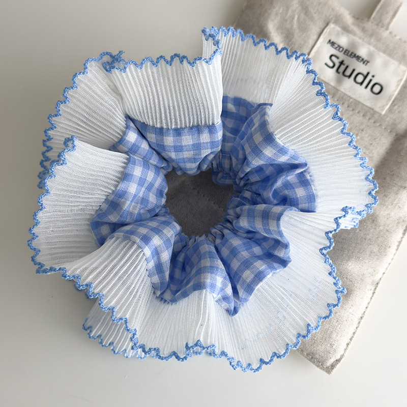 Blå rutig spets scrunchies