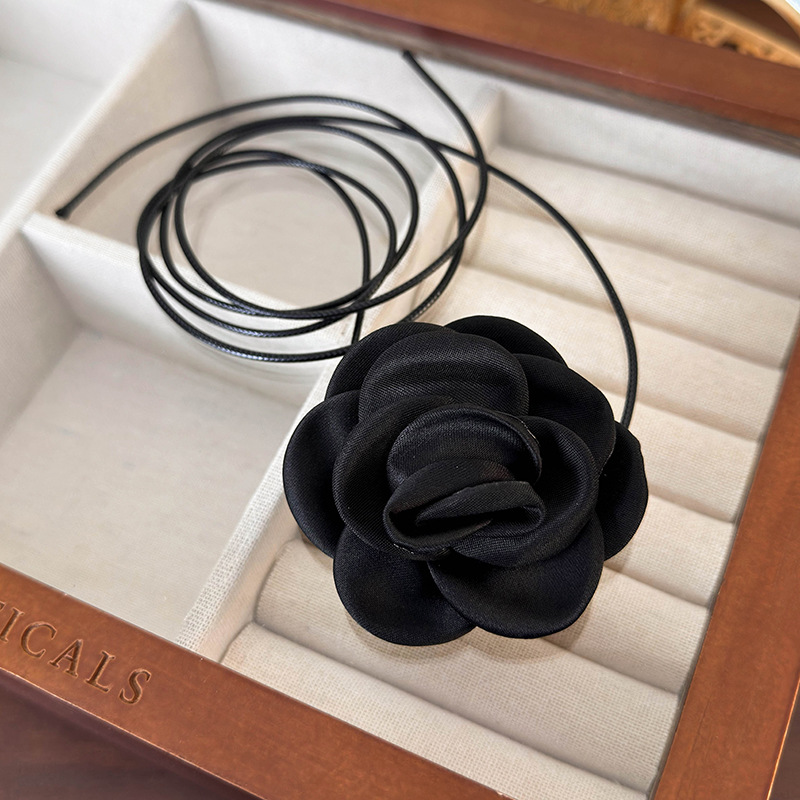 Bloemen Choker Ketting