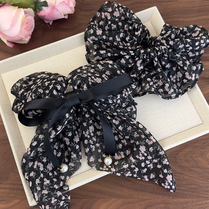 Scrunchies med rosett