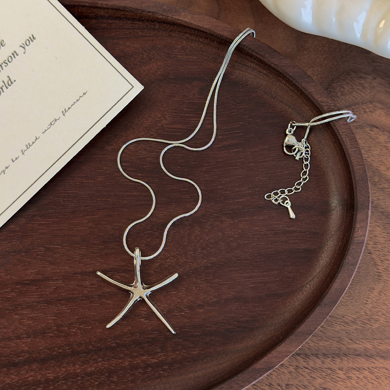 Мінімалістське намисто з морською зіркою